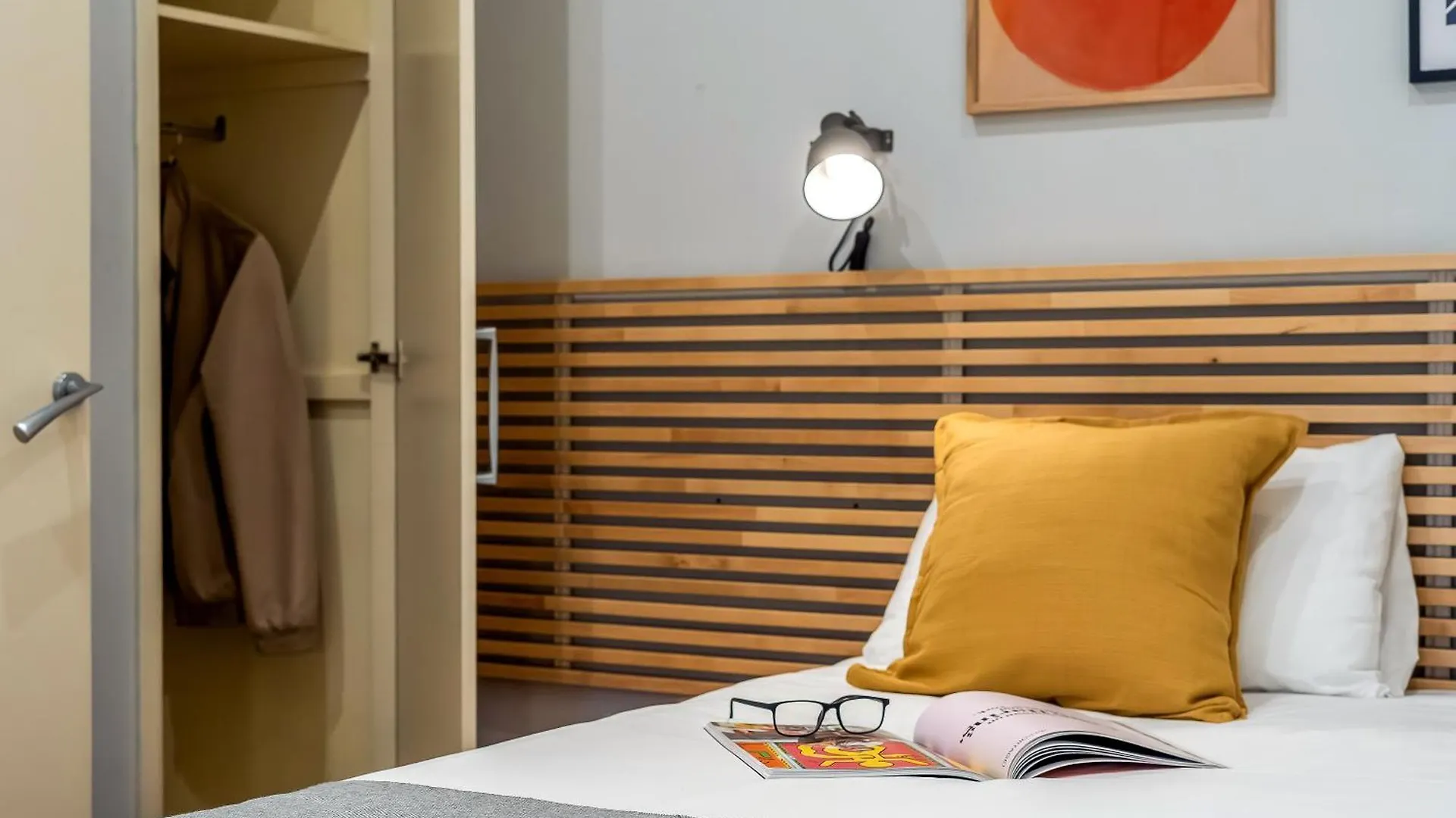 Canela Homes Barcelona Jardinets 0*,  Spain