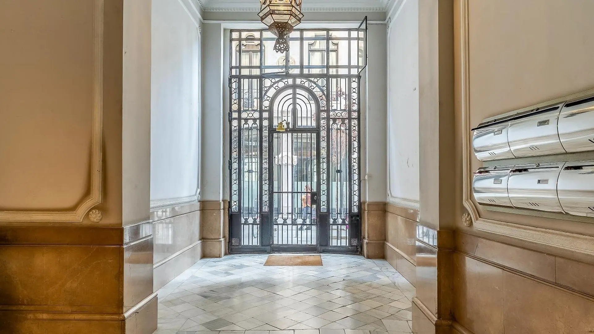 Canela Homes Barcelona Jardinets Apartment
