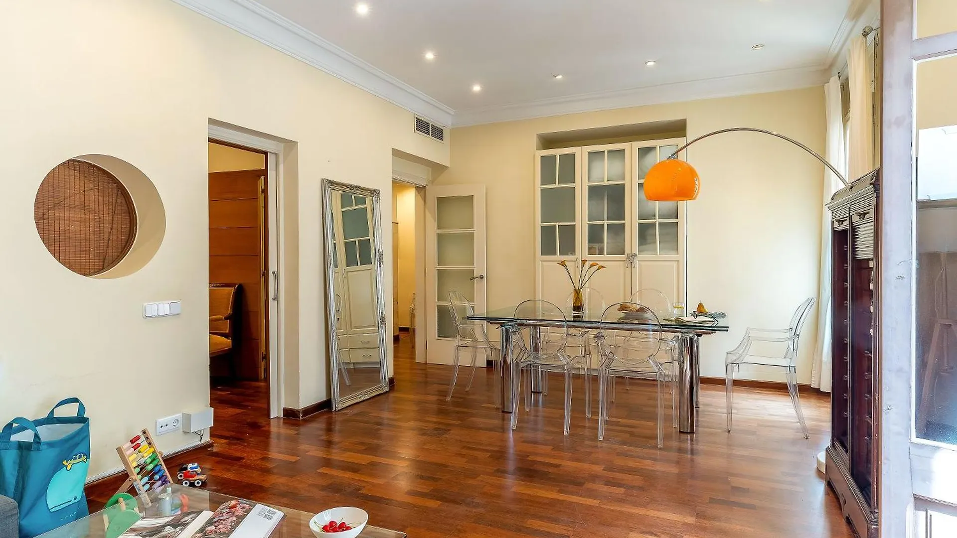 Canela Homes Barcelona Jardinets Apartment