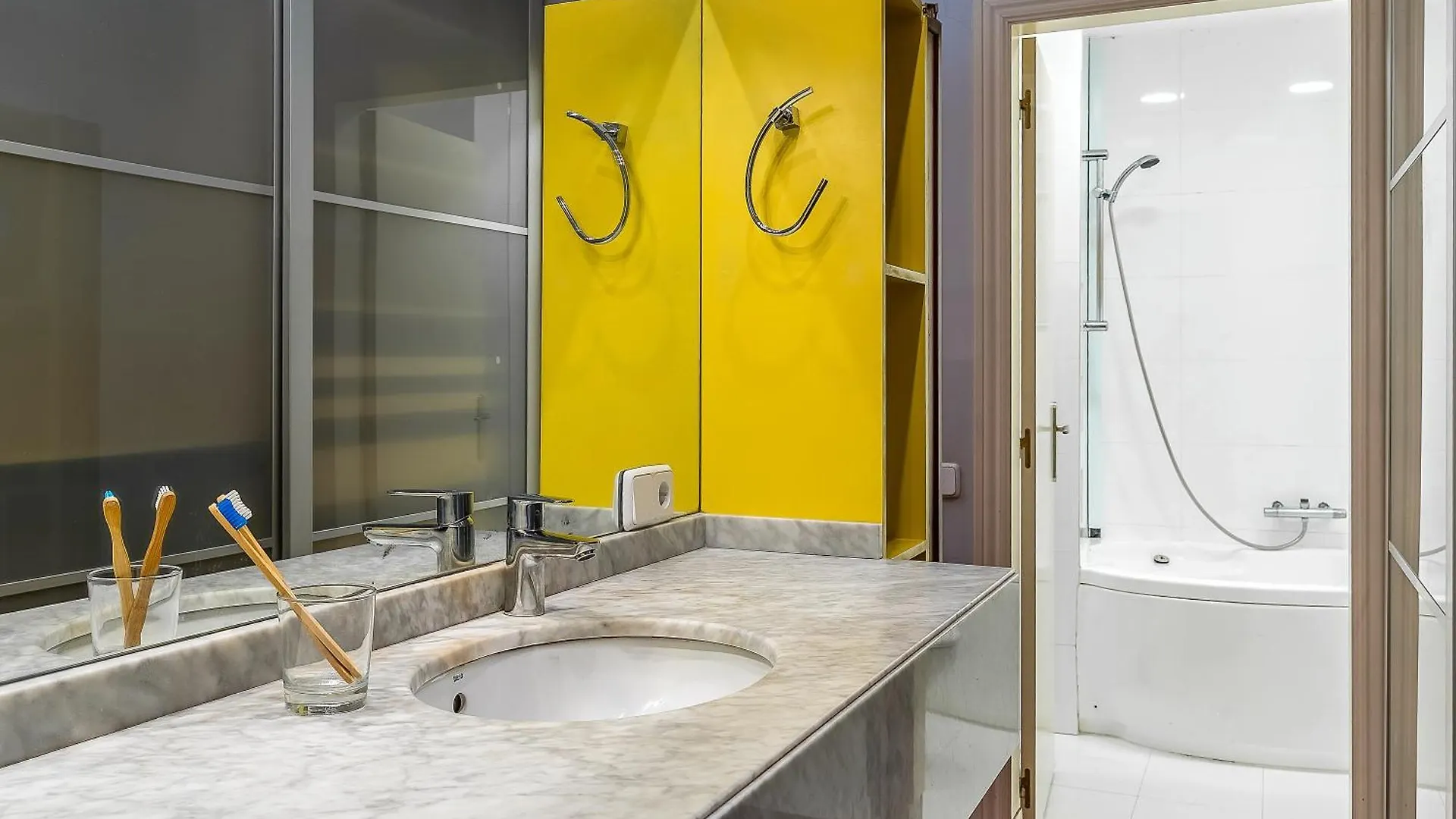 Apartment Canela Homes Barcelona Jardinets