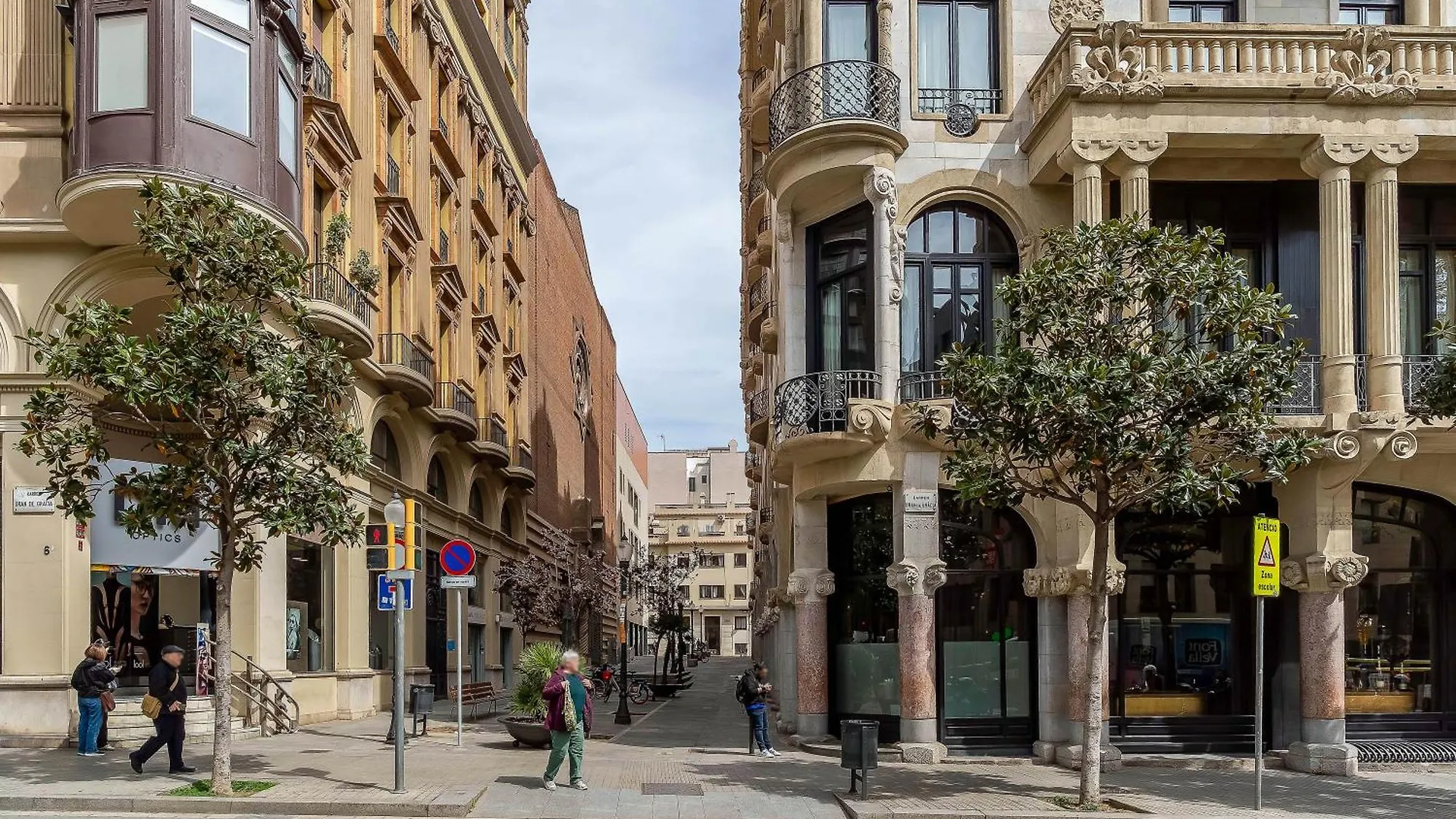 Canela Homes Barcelona Jardinets Apartment