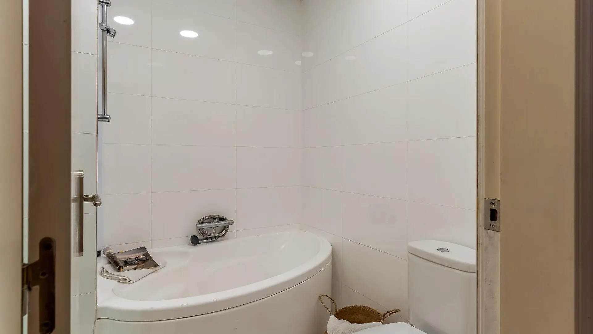 Canela Homes Barcelona Jardinets 0*,  Spanje